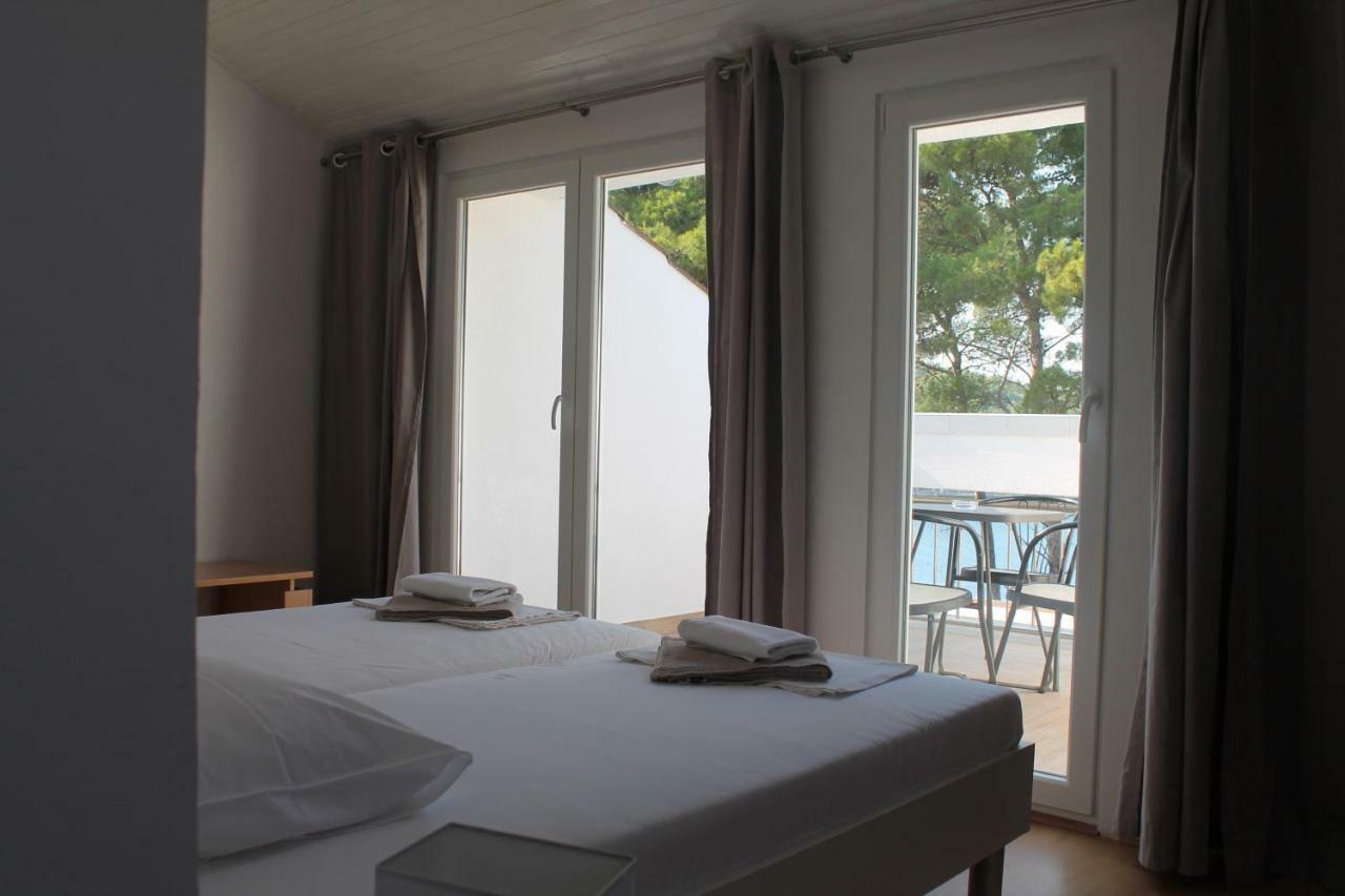Covahouse Apartment Jelsa  Ngoại thất bức ảnh