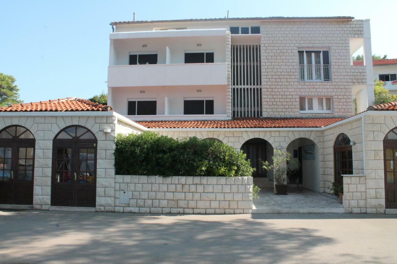 Covahouse Apartment Jelsa  Ngoại thất bức ảnh