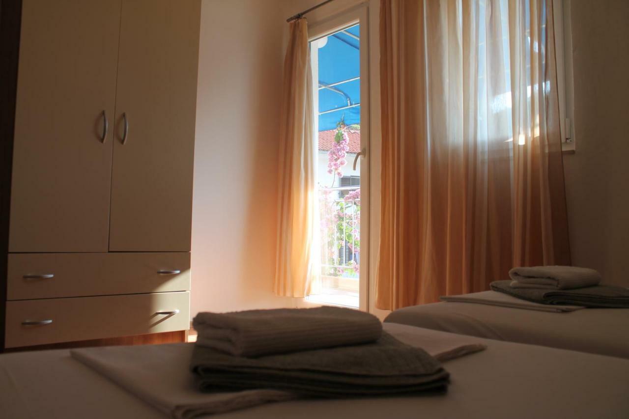 Covahouse Apartment Jelsa  Ngoại thất bức ảnh