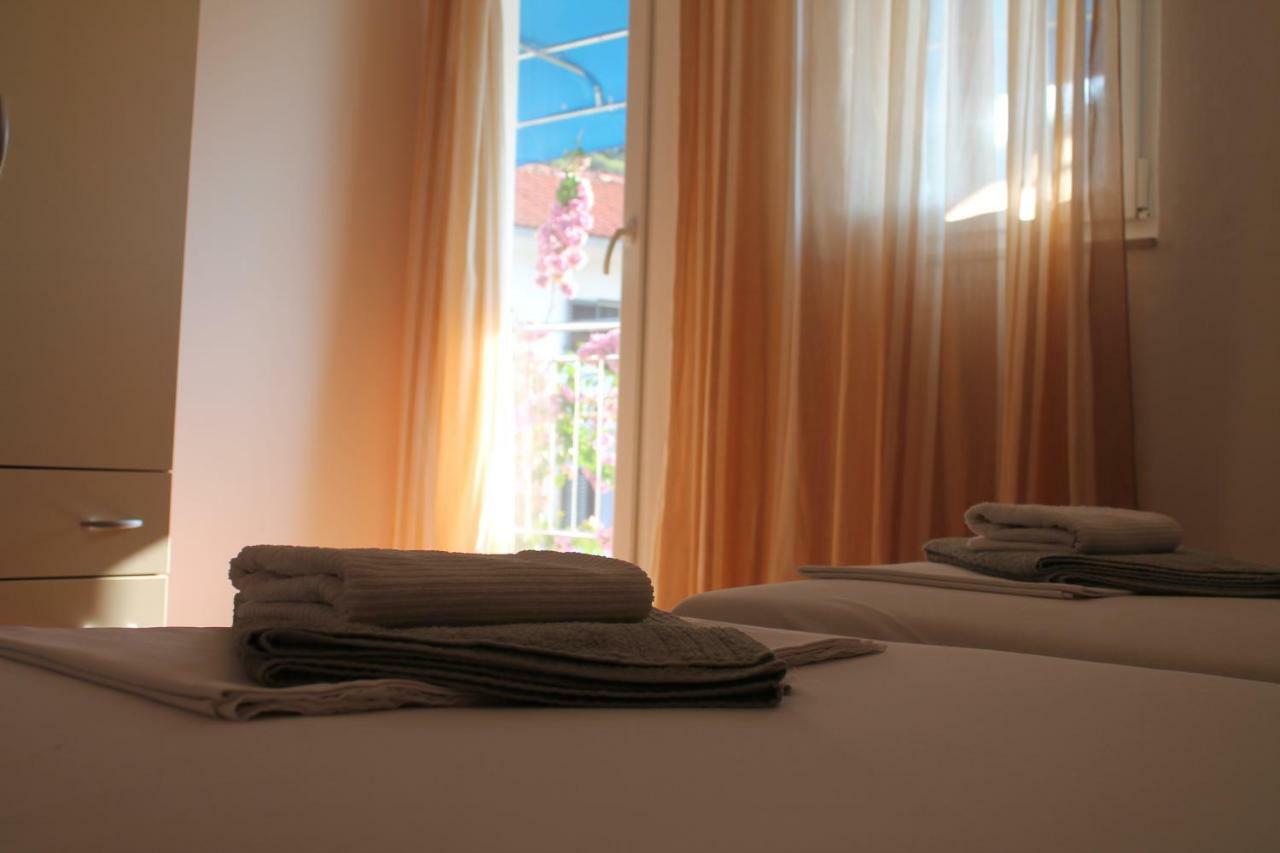 Covahouse Apartment Jelsa  Ngoại thất bức ảnh