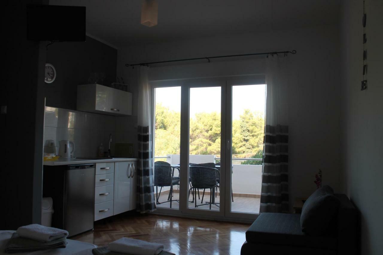 Covahouse Apartment Jelsa  Ngoại thất bức ảnh