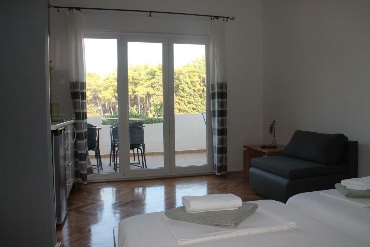 Covahouse Apartment Jelsa  Ngoại thất bức ảnh